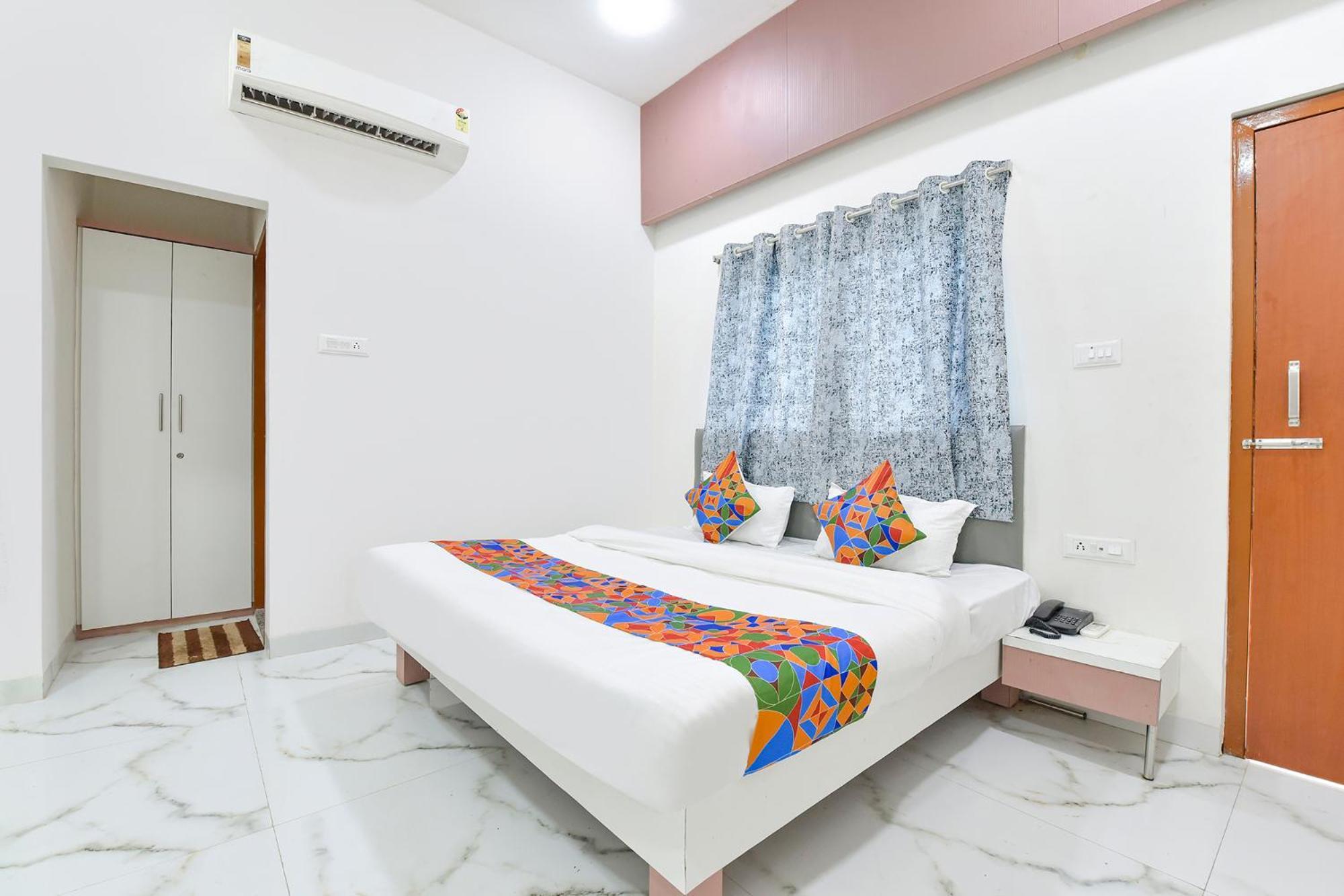Fabhotel Grand Embassy Индаур Экстерьер фото